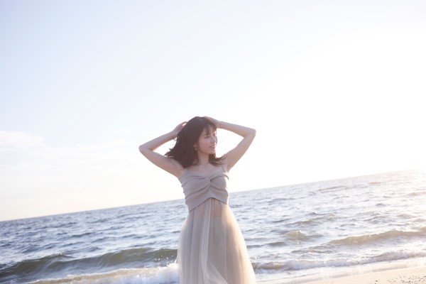 AKB48 横山由依 卒業メモリアルブック（タイトル未定）2021年11月27日(土)光文社より発売決定！のサブ画像2