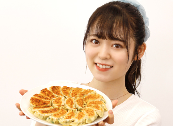 AKB48 西川 怜さんがモランボンで餃子づくりに挑戦のメイン画像
