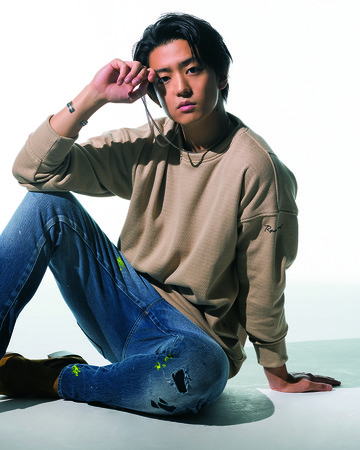 伊藤健太郎が復帰後初めてメンズファッション誌に登場のサブ画像4