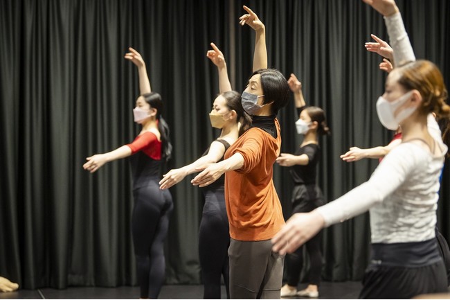 女優・草刈民代 ミュージカルの世界を目指す学院生に向け熱くバレエ指導！『毎日のレッスンに臨む姿勢が、未来に繋がります。』のサブ画像5