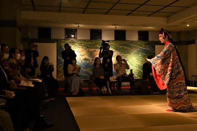 本物に拘った琉球伝統芸能「琉球の美」 復興中の首里城より無料LIVE配信（12/26）のサブ画像3_小空間ならではの間近での鑑賞