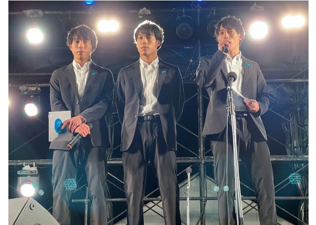 佐藤三兄弟、 Fun×Famが『ニューイヤーズカウントダウン2022』に登場！　和歌山マリーナシティで「知って、肝炎プロジェクト」の啓発活動を実施のサブ画像3