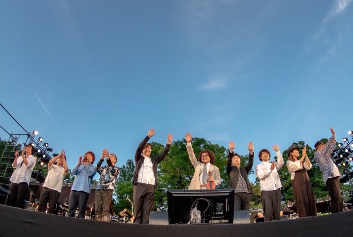 『葉加瀬太郎 音楽祭2022』、3年ぶりに京都・上賀茂神社で開催「世界中を探しても、こんなに幸せなバイオリニストはいない」のメイン画像