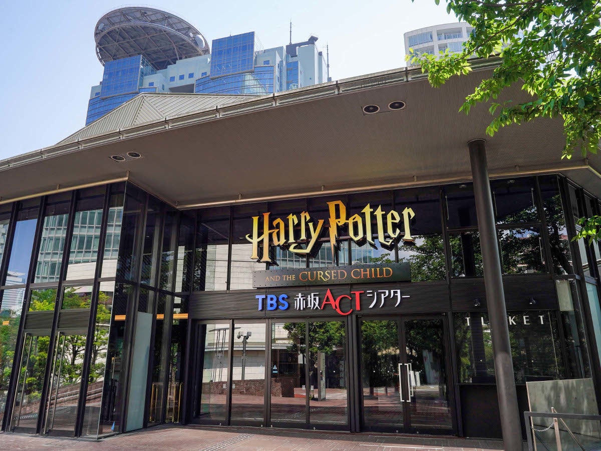 東京で新たな魔法の扉が開く　世界中を魅了する魔法の舞台がいよいよアジア初上陸　舞台『ハリー・ポッターと呪いの子』プレビュー公演が開幕！年内公演は残席僅少、２０２３年１～５月公演の発売情報も発表のサブ画像6