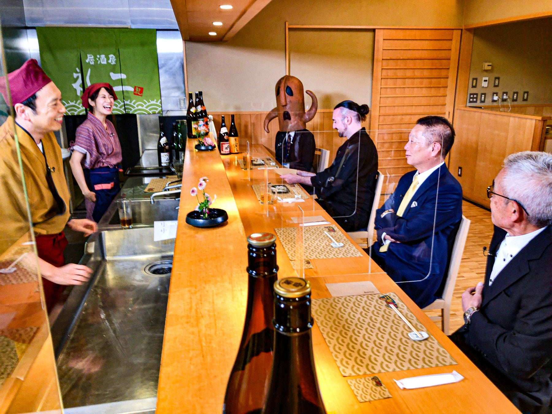 中川家 礼二さんが大将に扮し、地域愛にあふれる居酒屋を開店！！新トークドキュメンタリー番組『ジモトに乾杯！居酒屋 礼二』のサブ画像4