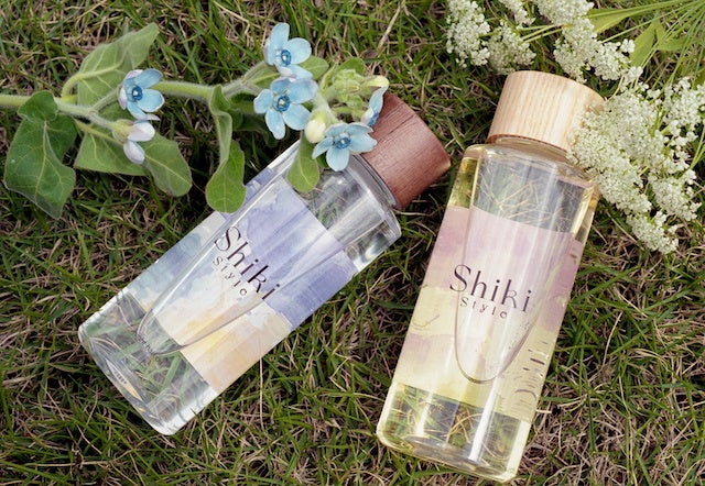 サステナブルなヘアオイルを販売する「Shiki Style（シキスタイル）」プロデューサー・Juliaが「ロフト グリーンプロジェクト～サステナブルビューティー＆ライフ～」展示会に登壇。のサブ画像2_night hair oil（左）、morning hair oil（右）