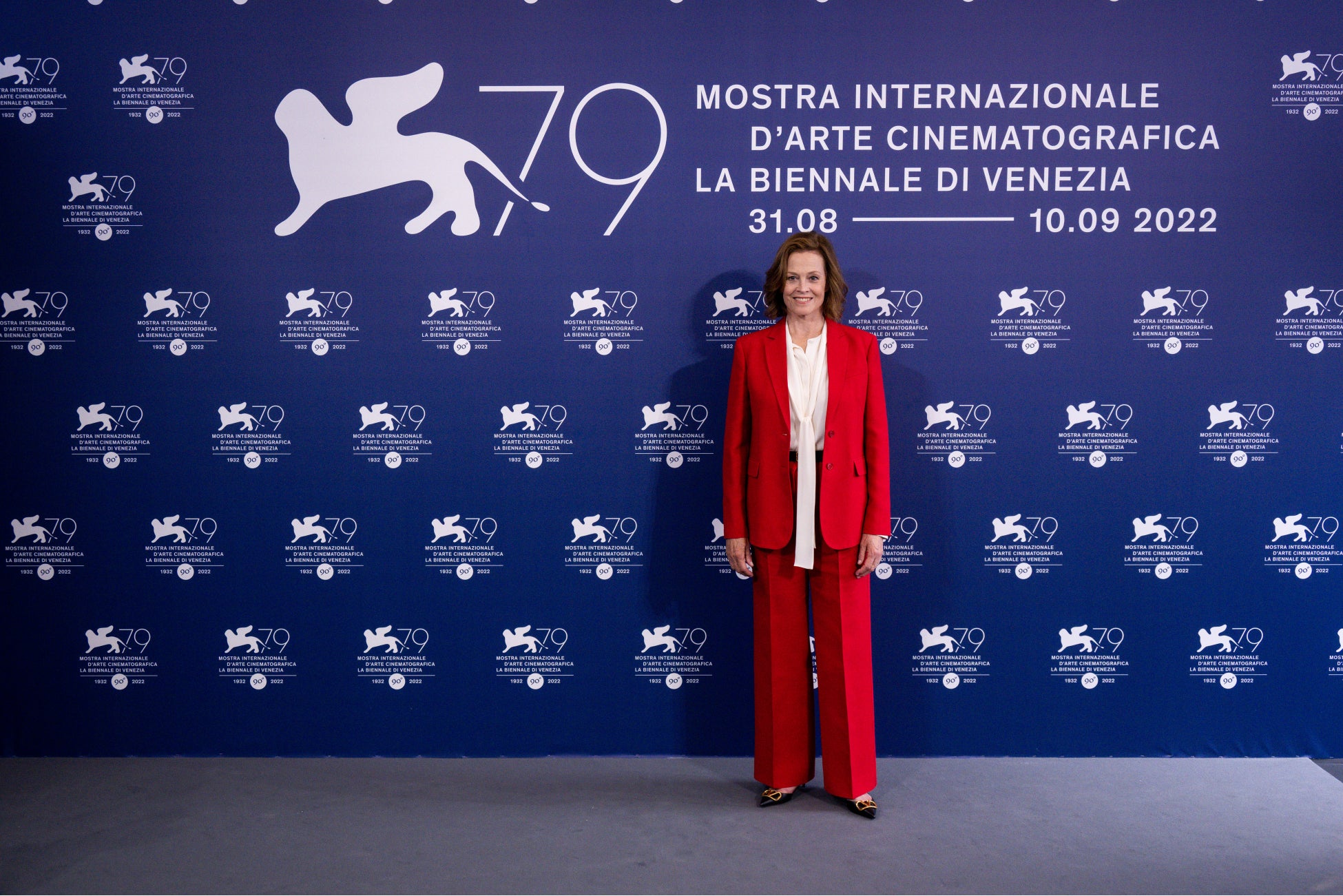 第79回ベネチア国際映画祭に、数々のセレブリティがヴァレンティノを着用し登場のサブ画像7_シガニー・ウィーバー Valentino SGPItalia
