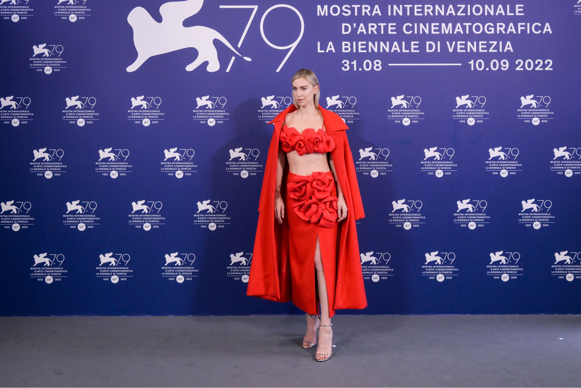 [9月12日続報] 第79回ベネチア国際映画祭に、数々のセレブリティがヴァレンティノを着用し登場のサブ画像2_ヴァネッサ・カービー Valentino SGPItalia