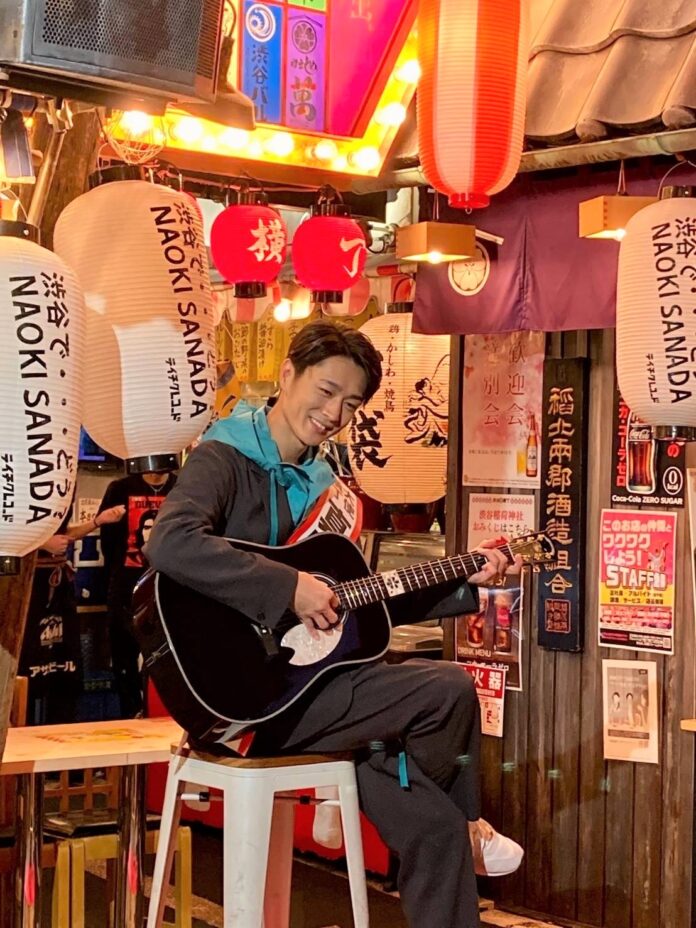 “横丁大使”の真田ナオキが渋谷横丁で弾き語り！ ヒット中のシングル「渋谷で・・・どう？」三茶盤、明日21日発売！のメイン画像