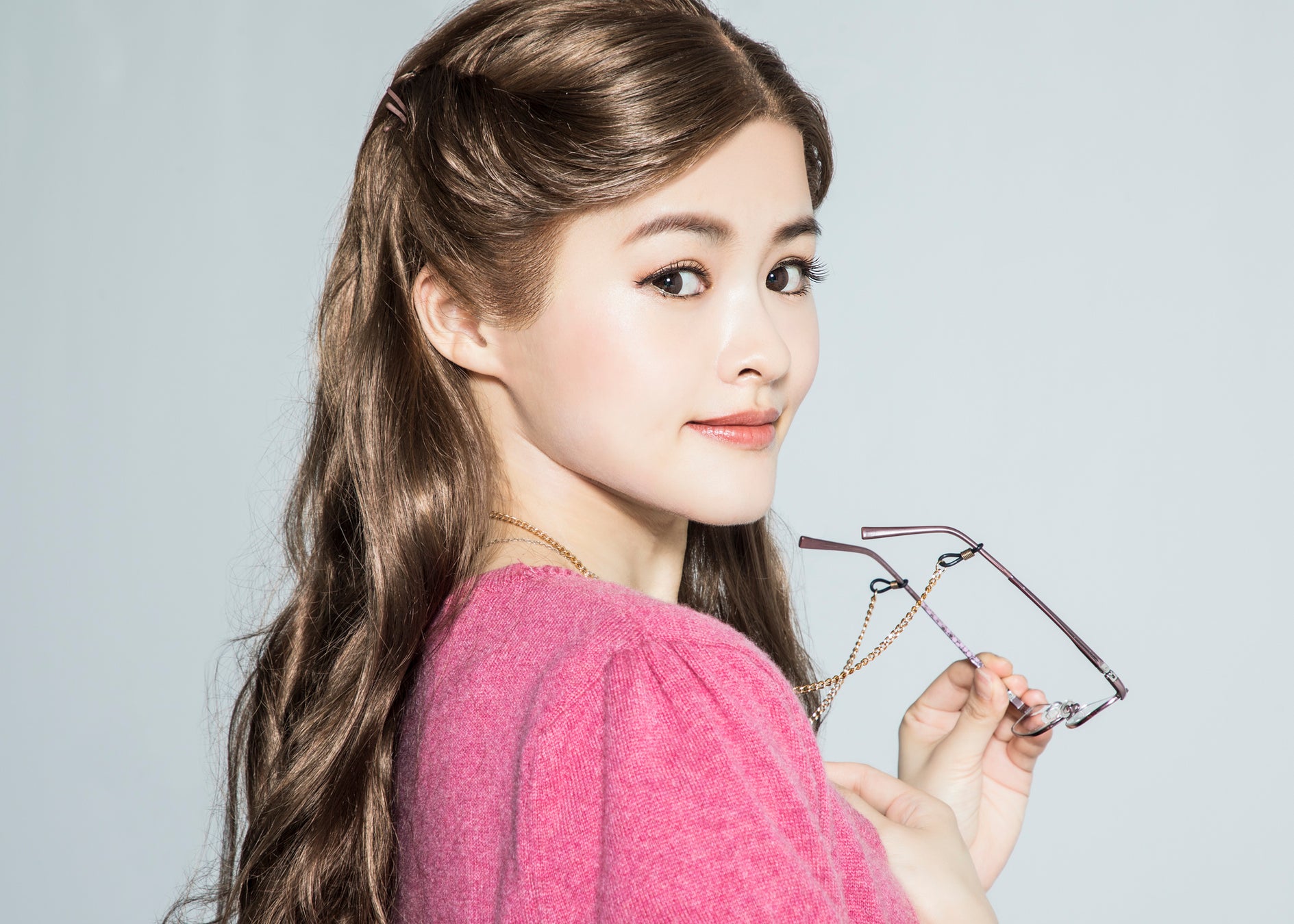 【9/23(金祝)最速抽選開始】2023年春、劇場に“奇跡(ミラクル)”が溢れる―英国ロイヤル・シェイクスピア・カンパニー製作 ミュージカル『マチルダ』ついに日本オリジナルキャスト＆チケット情報発表！のサブ画像16_ミス・ハニー役：昆 夏美