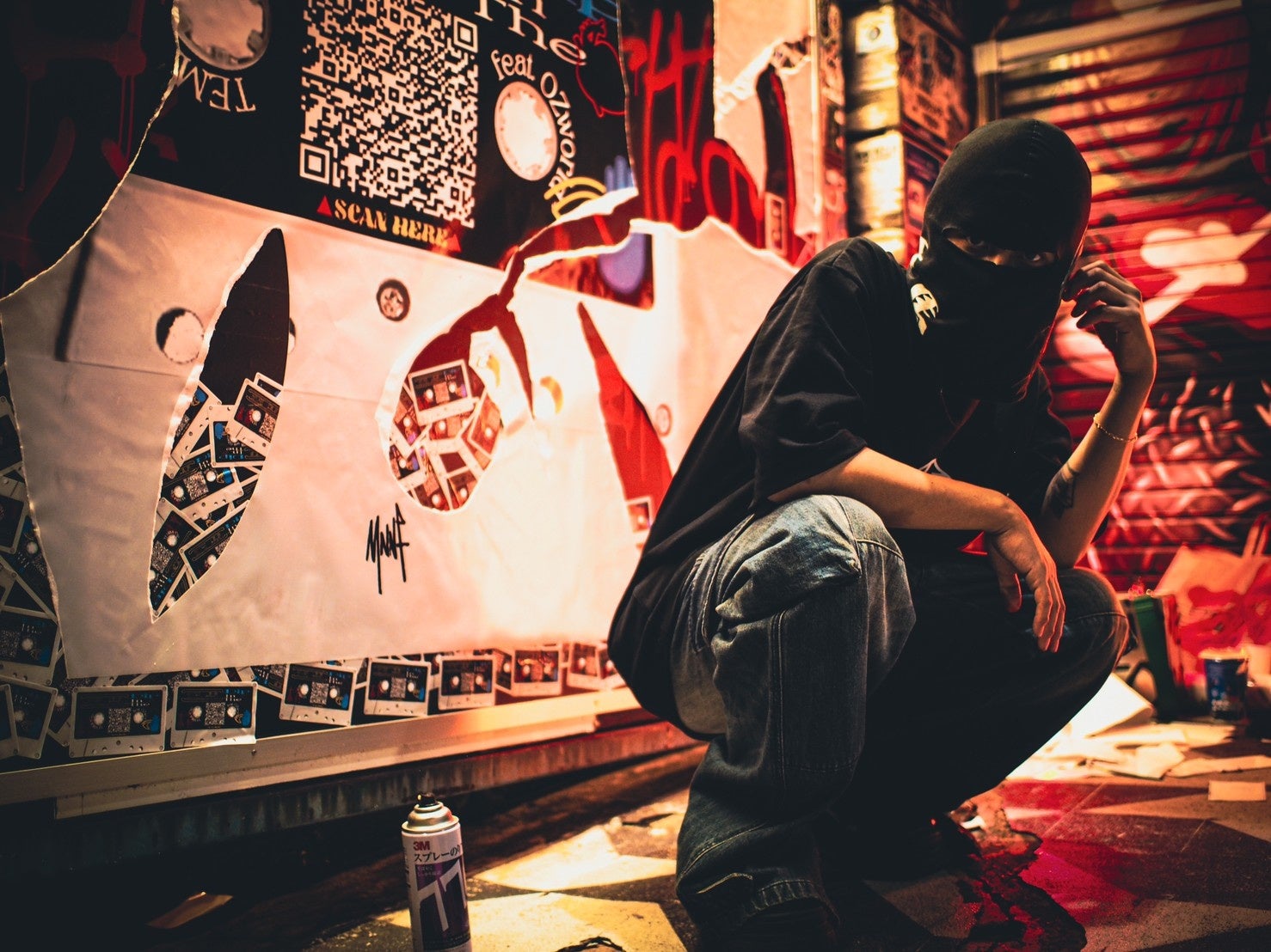 渋谷マンハッタンレコードにて覆面ラッパー「TEMBA」がストリートインスタレーションを展開！話題の新曲「Dip feat. OZworld」をイメージ化した自作巨大看板アートが堂々完成！のサブ画像2
