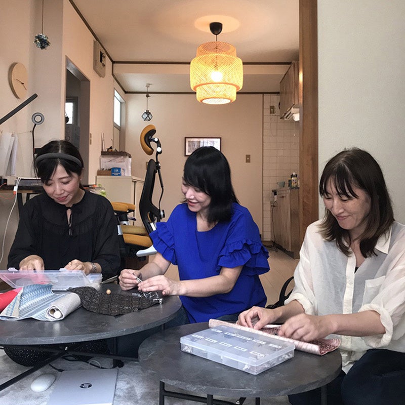 💫《ティーンズ＆キッズファッション九州コレクション2022》のアクセサリーを伝統織物でプロデュース（株式会社ITOHEN）💫のサブ画像6_福岡県の女性達で制作してます