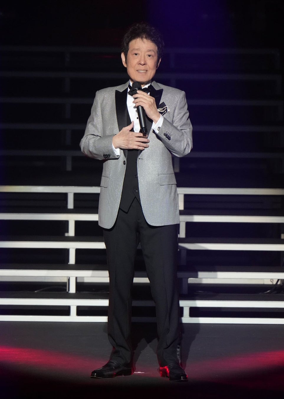 舟木一夫が芸能生活６０周年記念ツアーファイナルを東京・中野サンプラザで開催。１２月７日に新曲も発売のサブ画像5