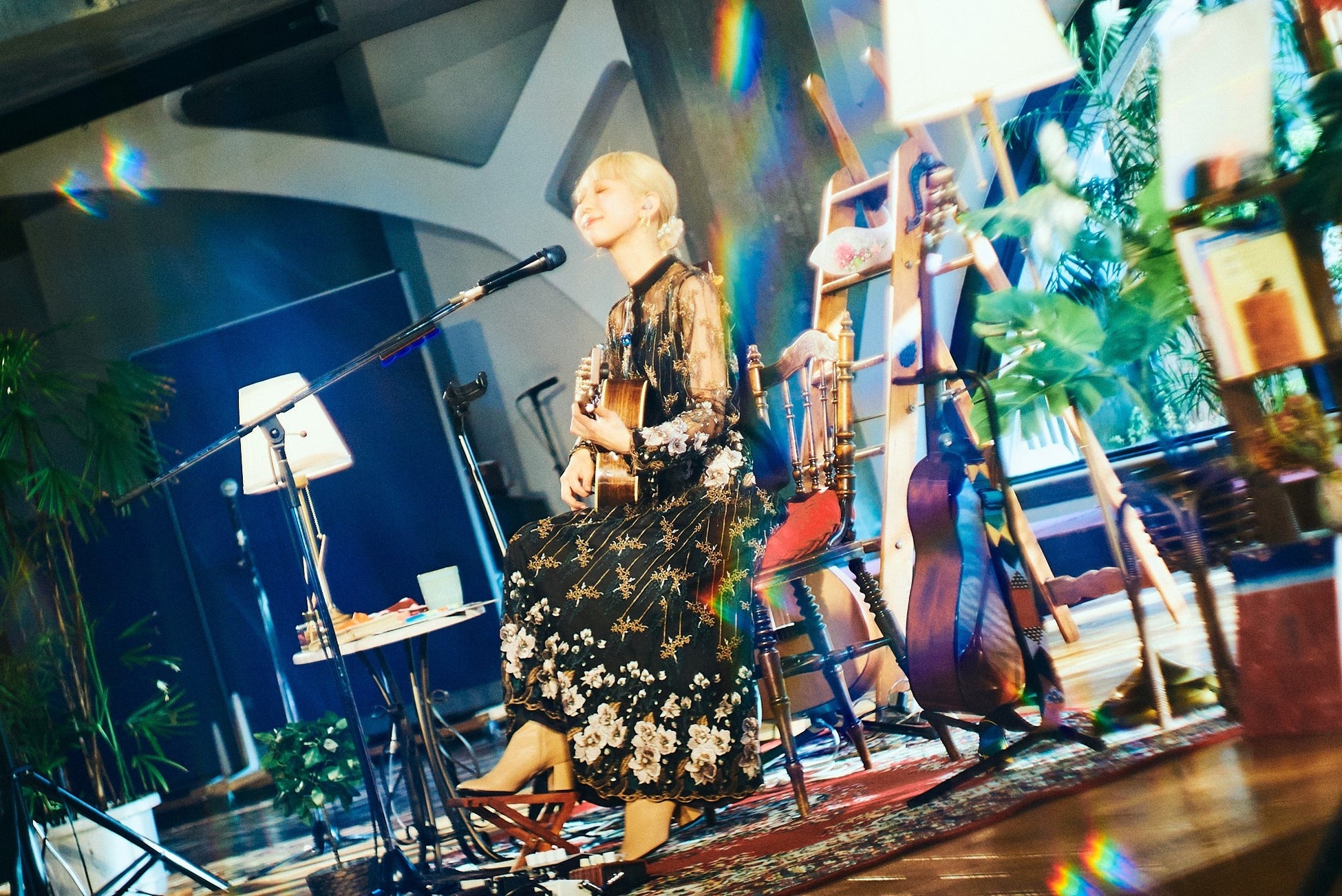 竹内アンナ、原点の“弾き語り”ツアーファイナル公演レポート！来年２月にはNEW E.Pのリリースも決定！のサブ画像3