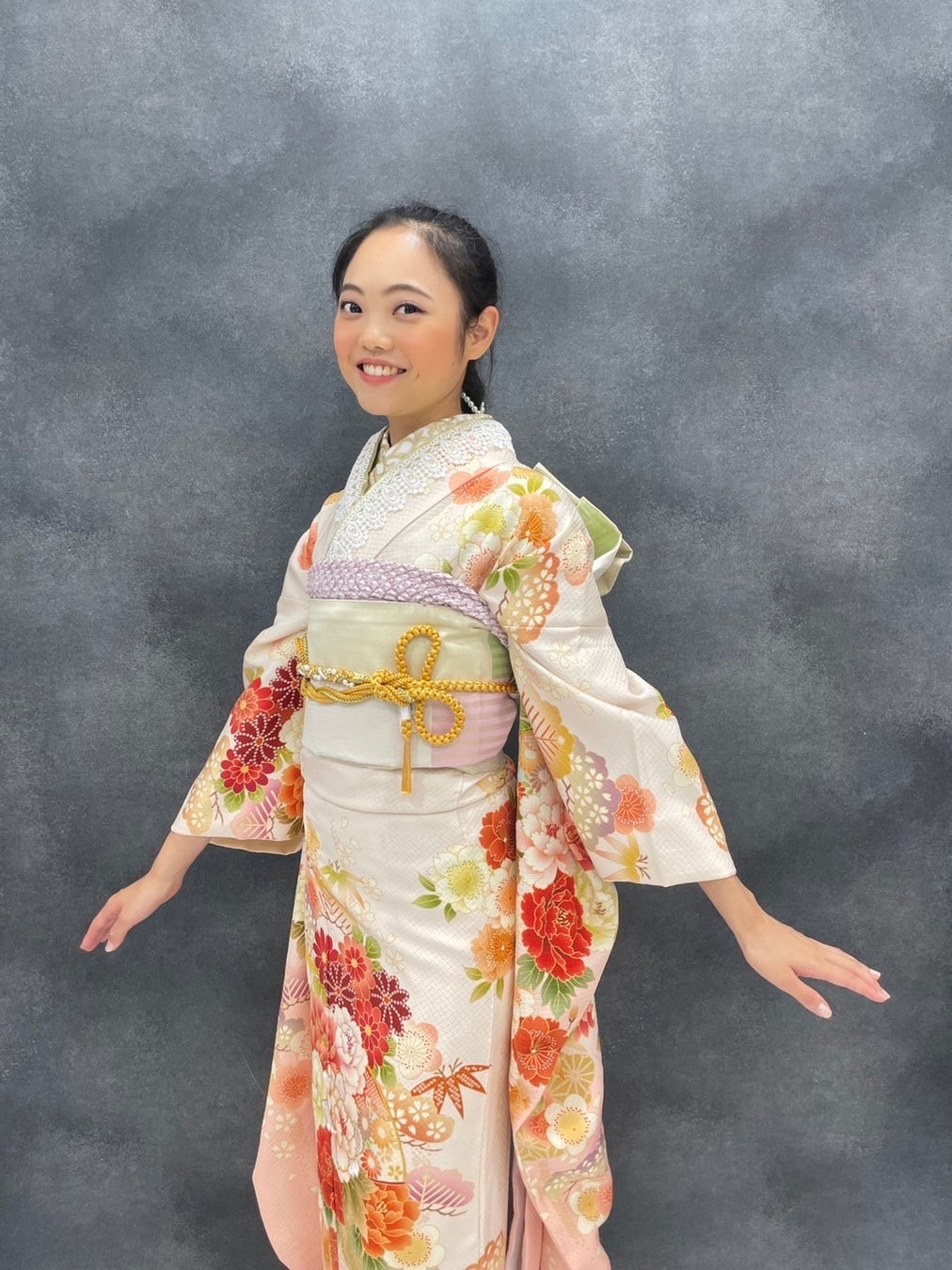 日本一可愛い女子大生を決めるミスコン『ミスユニバーシティ』第３位が振袖姿を披露のサブ画像1