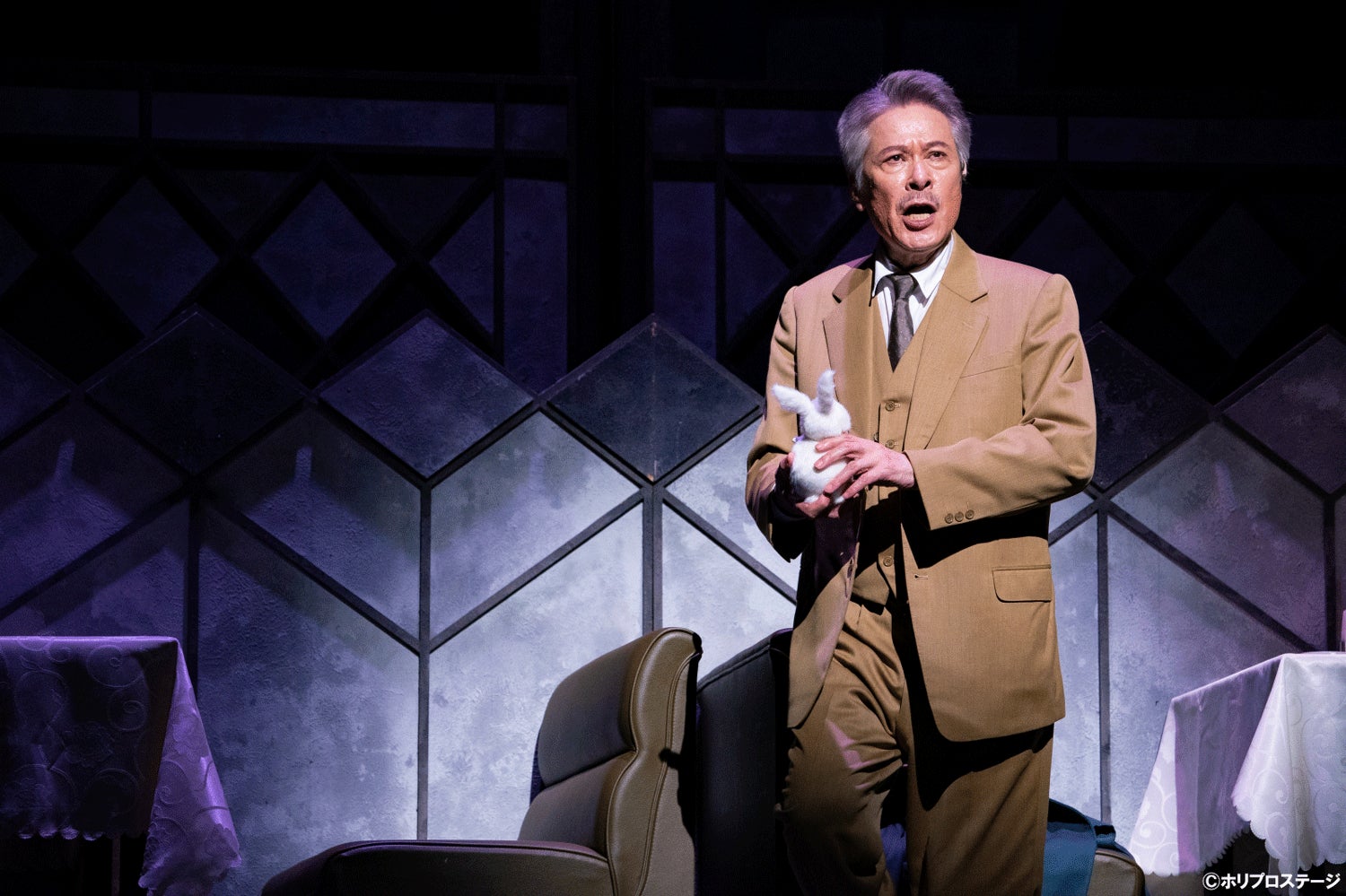 【主演：市村正親／鹿賀丈史（Wキャスト）演出：宮本亞門】ミュージカル『生きる』新キャストを得て2023年9月上演決定！のサブ画像3_2020年舞台写真　渡辺勘治役-鹿賀丈史／撮影：引地信彦