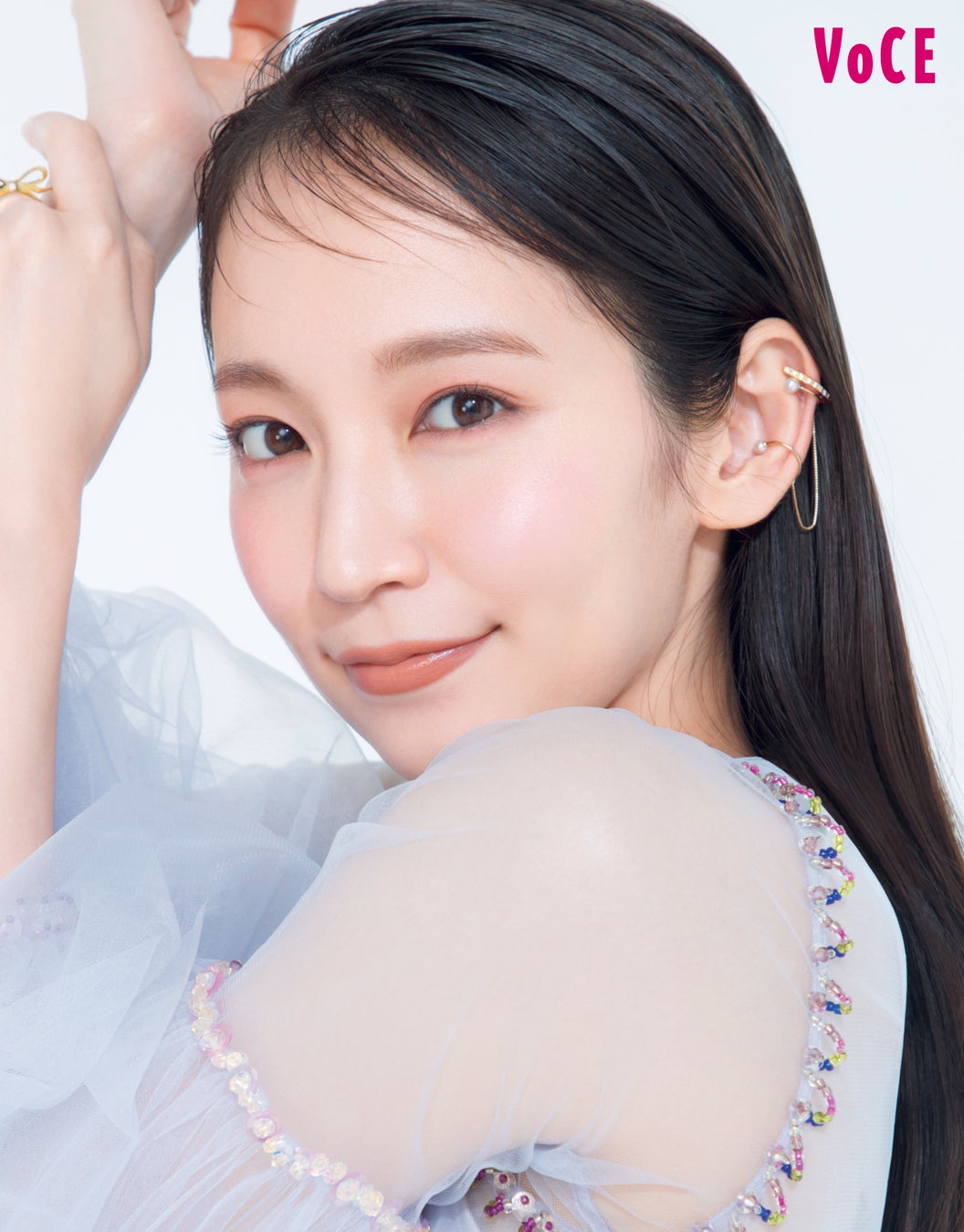 吉岡里帆が表紙に登場！まもなく迎える30歳の「いろいろはじめ」とは？　VOCE3月号1月20日発売！のサブ画像2