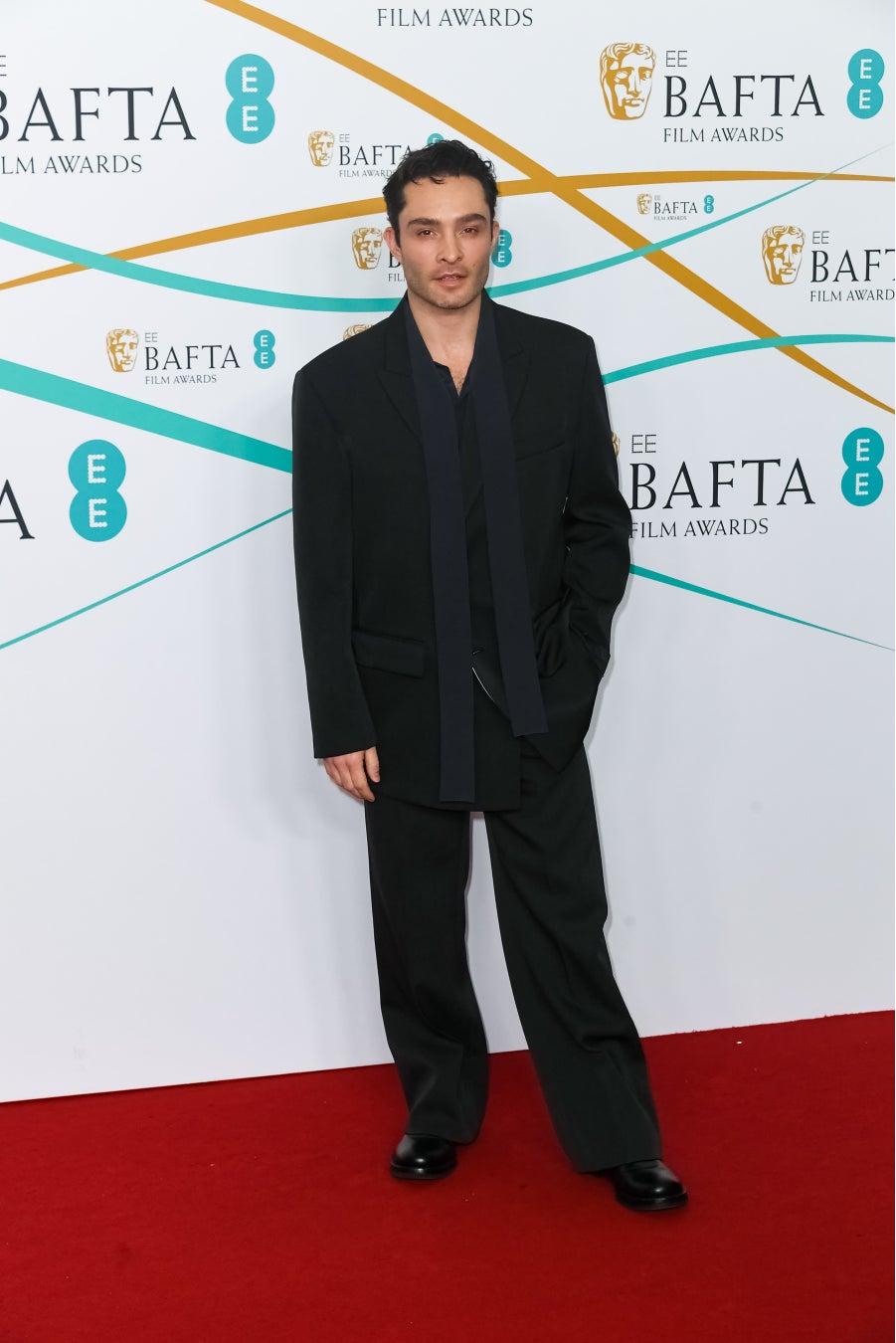第76回英国アカデミー賞にて、数々のセレブリティがヴァレンティノを着用のサブ画像4_エド・ウェストウィック（Ed Westwick）Photo Valentino SGPItalia