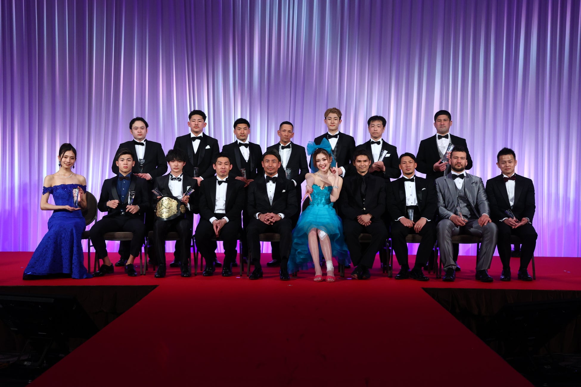 『K-1 AWARDS 2022』表彰式で「軍司 泰斗」選手がMVPに！美川憲一さん、デヴィ夫人、山之内すずさん、ゆうちゃみさん他、豪華プレゼンター陣も受賞をお祝いのサブ画像14