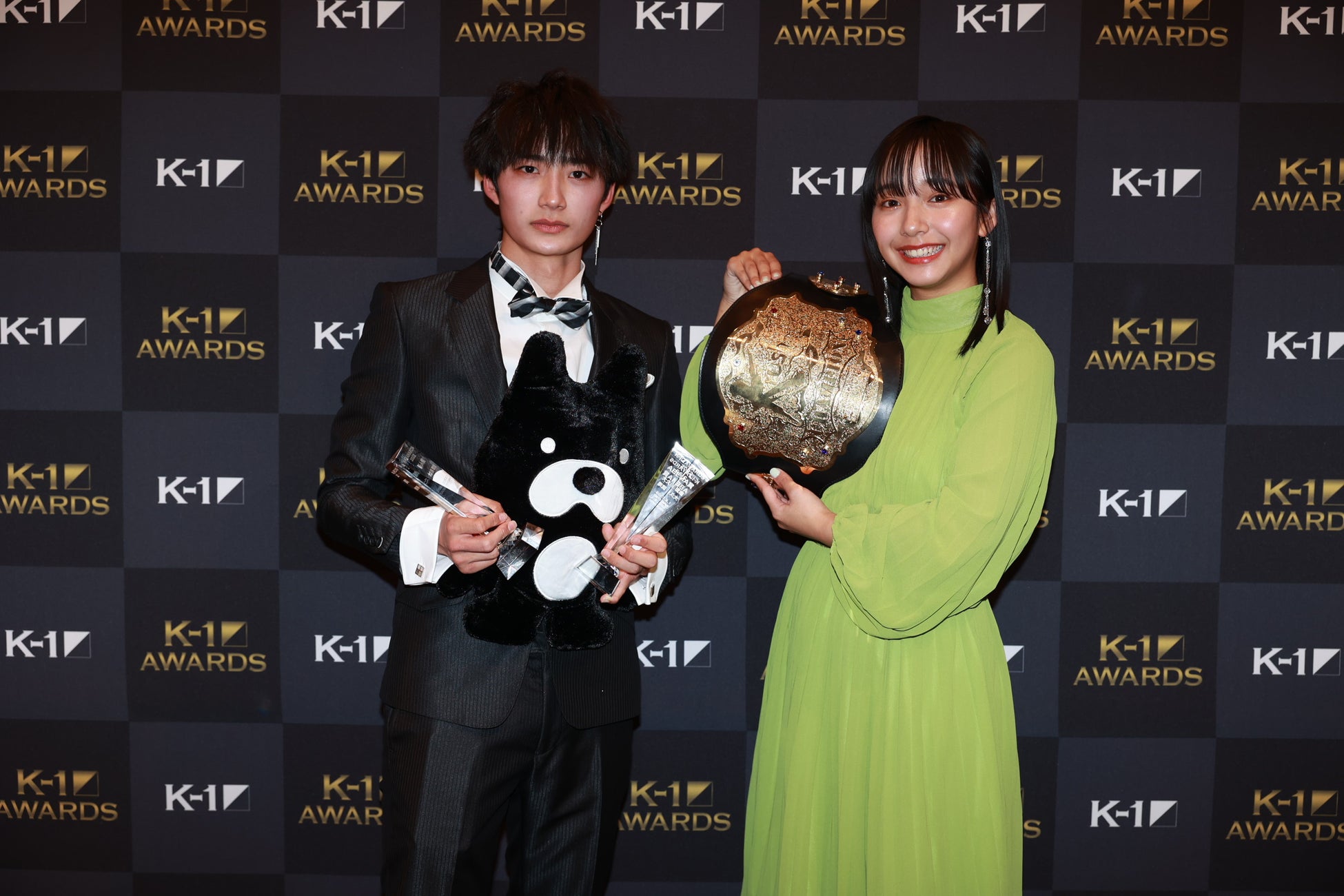 『K-1 AWARDS 2022』表彰式で「軍司 泰斗」選手がMVPに！美川憲一さん、デヴィ夫人、山之内すずさん、ゆうちゃみさん他、豪華プレゼンター陣も受賞をお祝いのサブ画像8