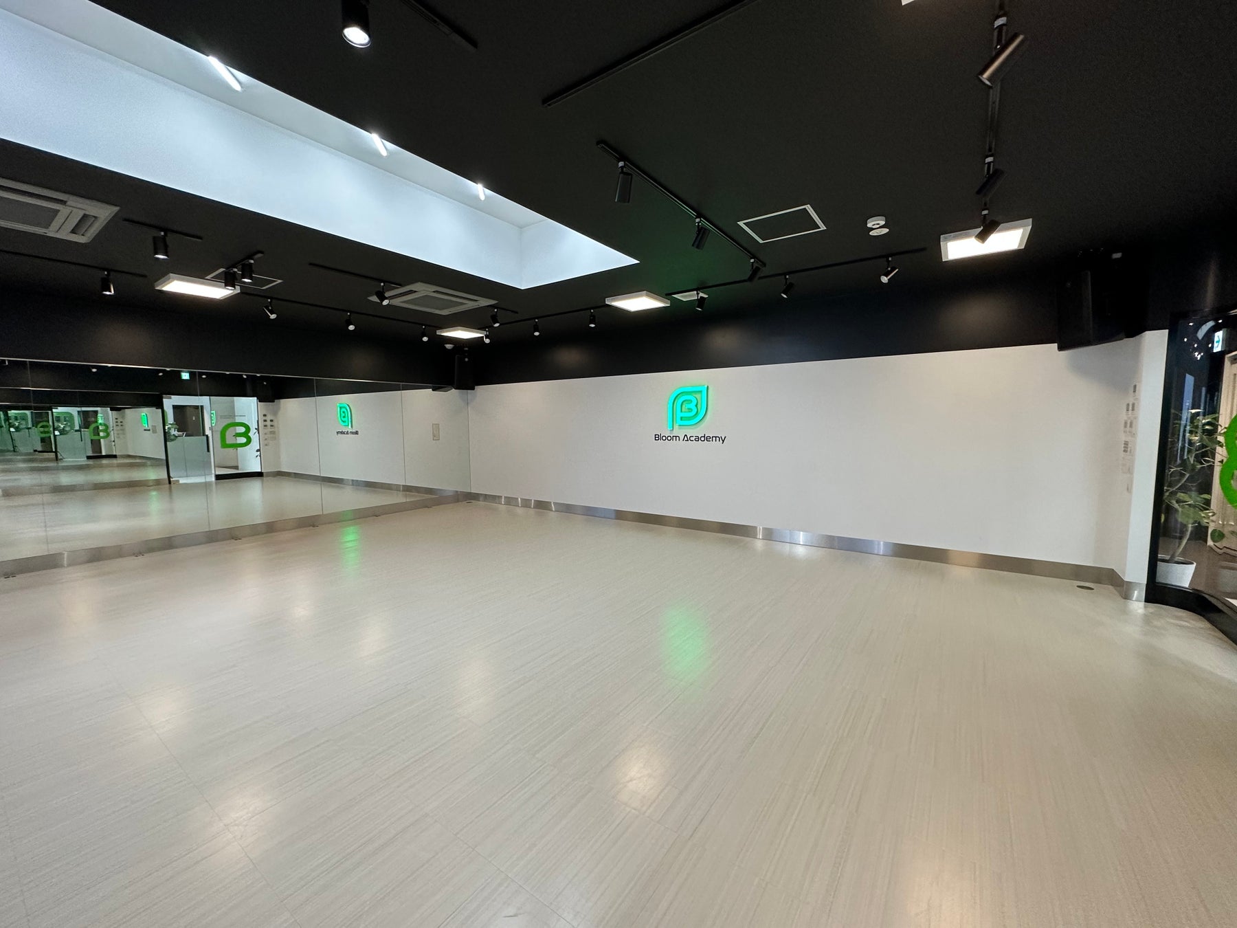 「日本」で本場「韓国」のK-POPダンスボーカルが学べる「Bloom Academy」が渋谷にてNEW OPEN！K-POPアーティストを目指しているあなたへ！のサブ画像2
