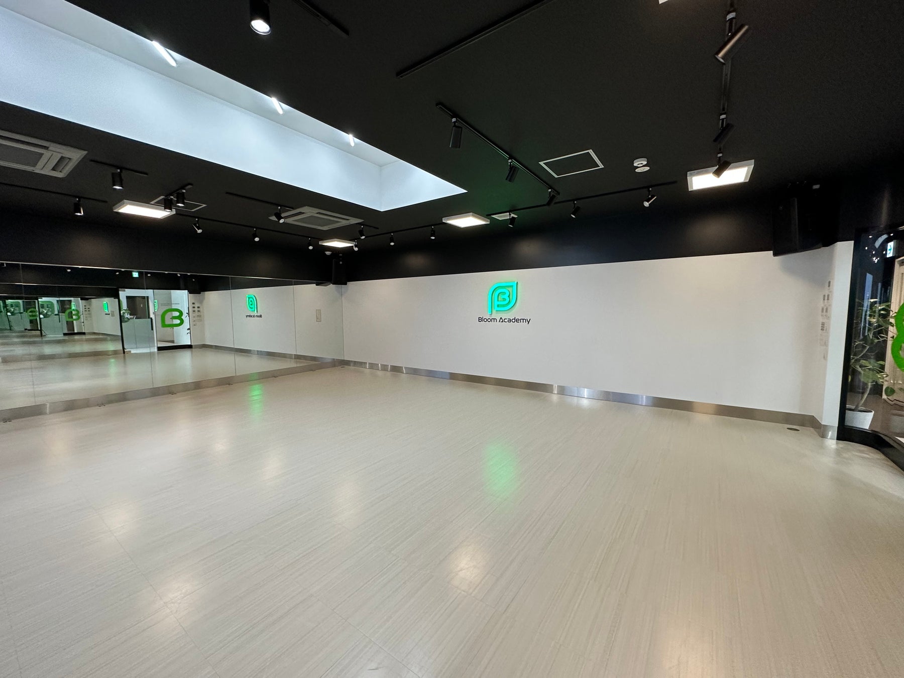 「日本」で本場「韓国」のK-POPダンスボーカルを学べる「Bloom Academy」が、4/22（土）・4/29（祝・土）に体験レッスンを開催！のサブ画像2