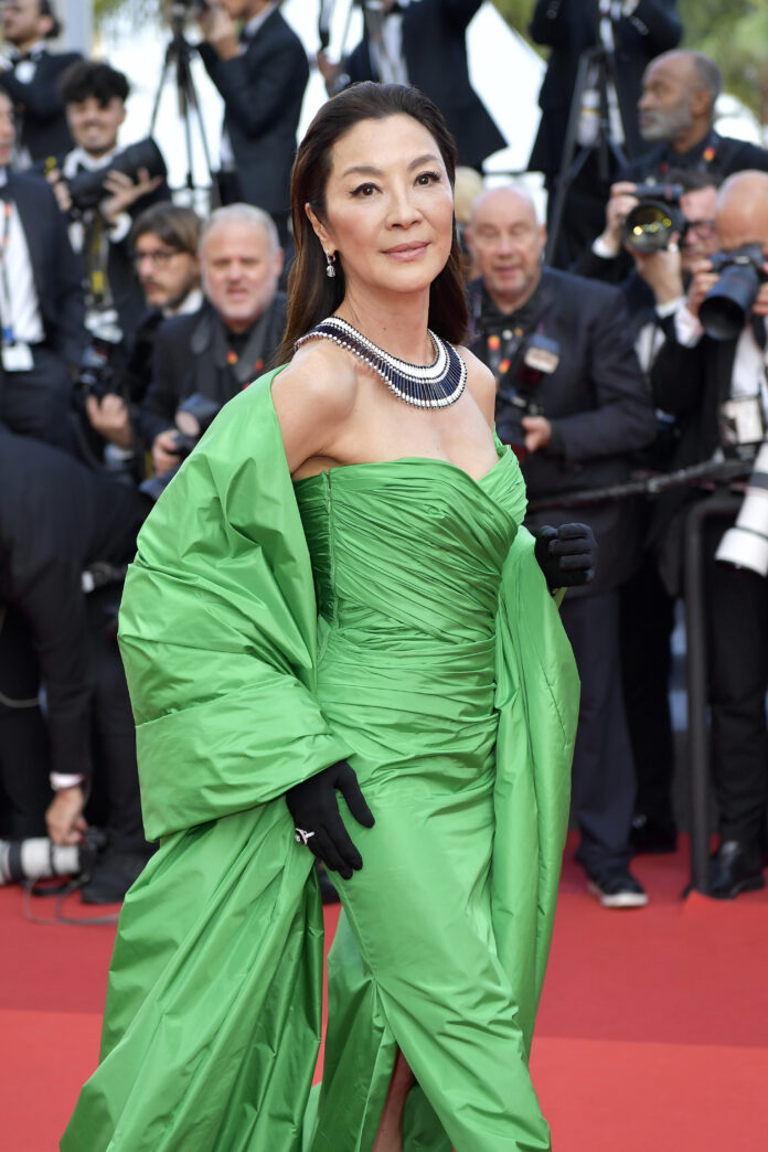 女優のミッシェル・ヨー、カンヌ国際映画祭にブシュロンのハイジュエリーを纏って登場のメイン画像