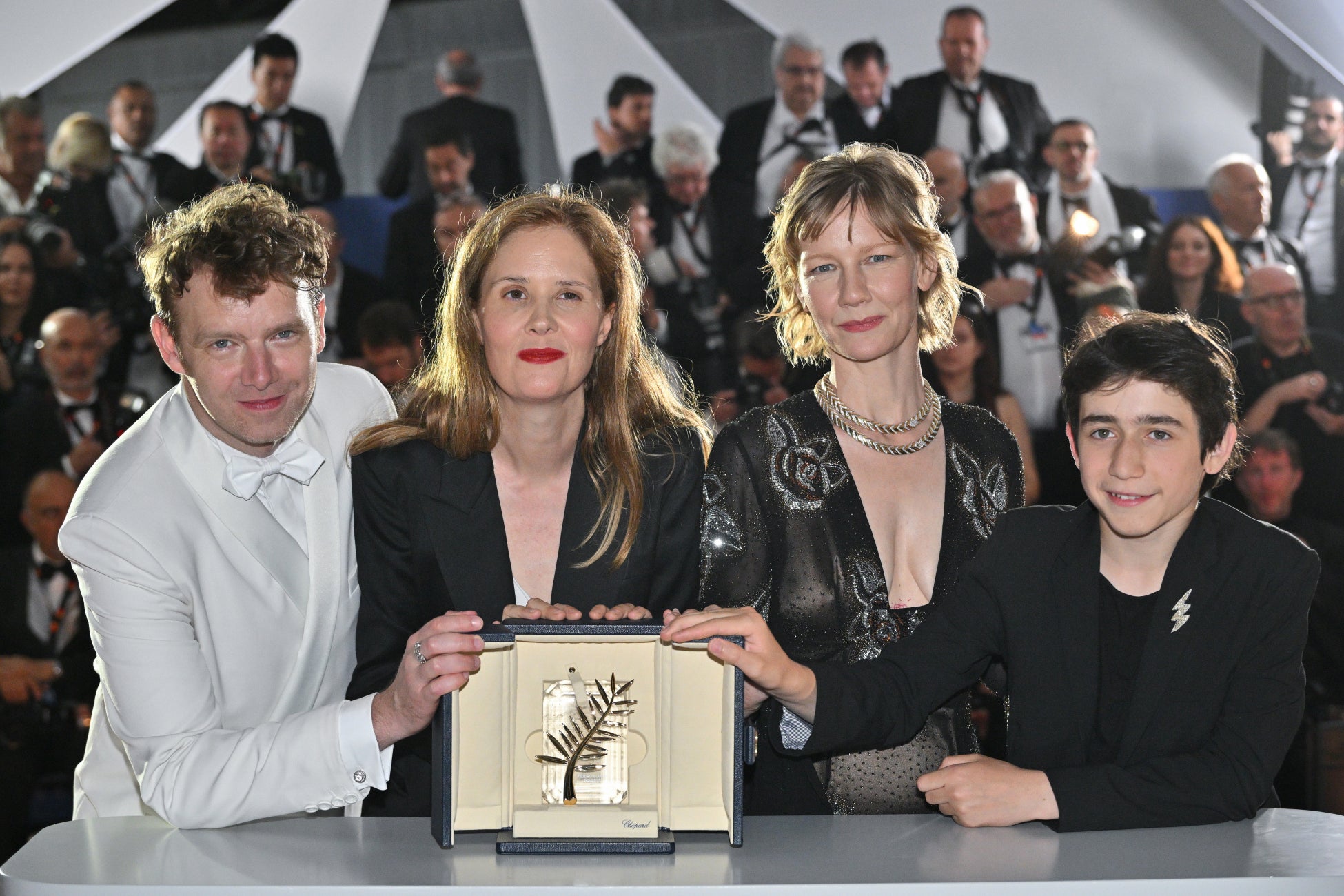 【ルイ·ヴィトン】サンドラ·フラー、ステイシー·マーティンが、第76回カンヌ国際映画祭でルイ·ヴィトンを着用のサブ画像1
