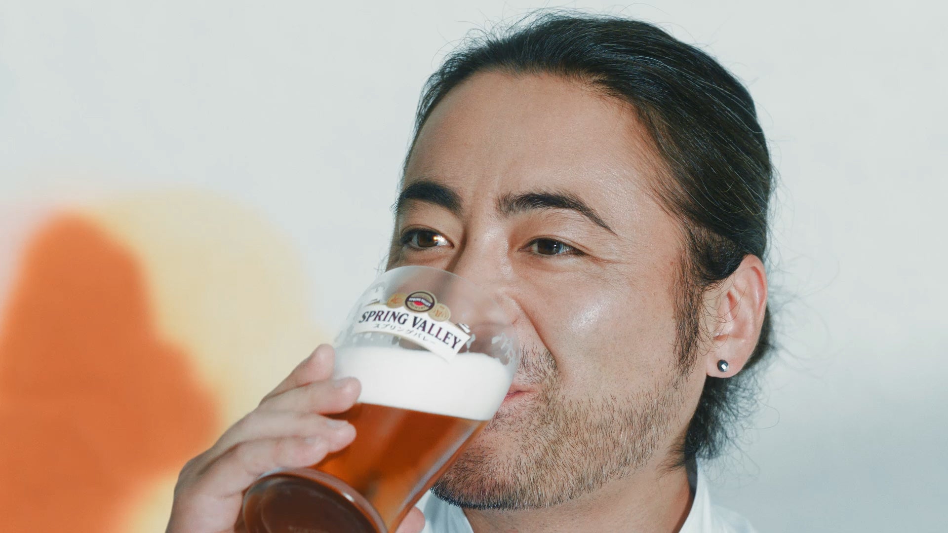 「スプリングバレー」　2023年夏　新TV-CM 山田孝之さんがクラフトビールの魅力を熱く語る！「いつものビール、何色ですか？」新TVCM「ビールの色篇」　2023年7月28日（金）より全国で放映開始のサブ画像7