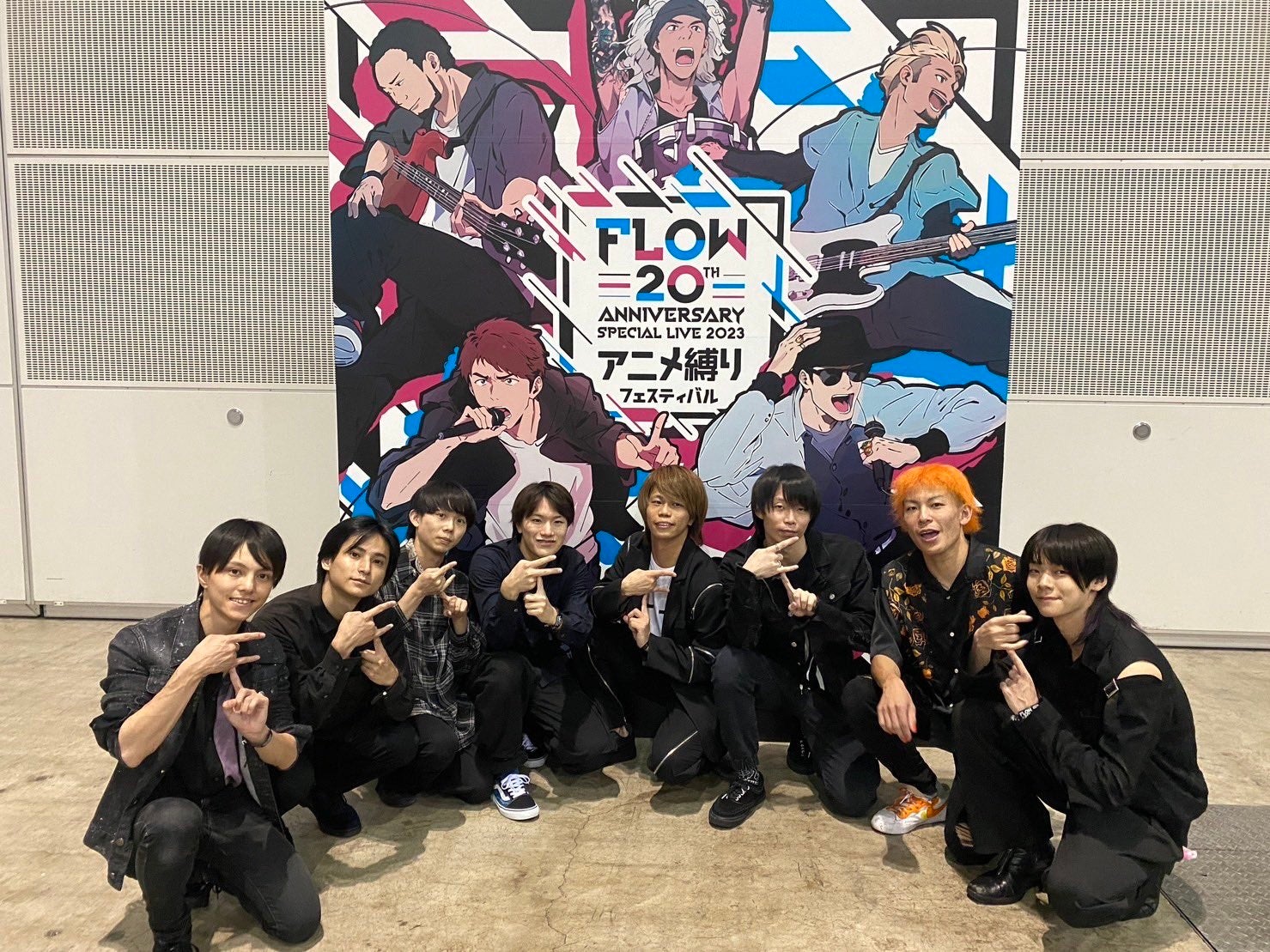 FLOW、Repezen Foxxとのコラボレーション、アメリカ、アニメエキスポでの活躍を経て。サイリウムダンスアーティスト『Fly-N』がYouTube200万人登録を達成！新アーティスト写真も公開のサブ画像3