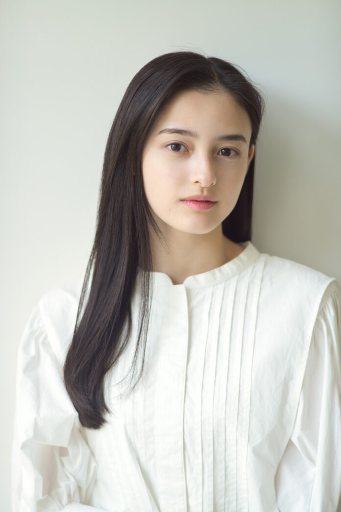現役女子大生モデル・大峰ユリホ、TOKYO MX「バラいろダンディ」8月マンスリーアシスタントMCに就任！のメイン画像