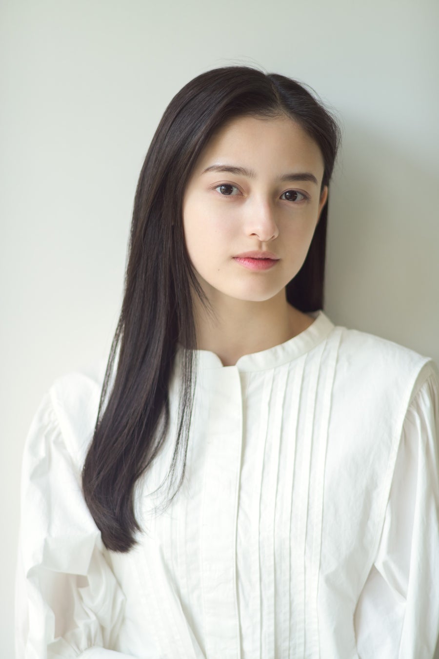現役女子大生モデル・大峰ユリホ、TOKYO MX「バラいろダンディ」8月マンスリーアシスタントMCに就任！のサブ画像1