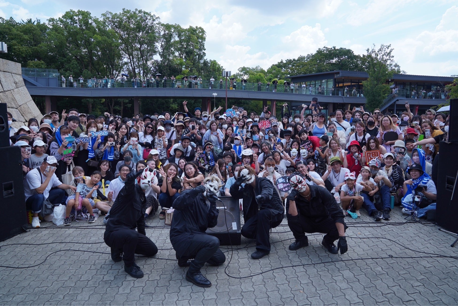 謎のお面ダンステロリスト集団O-MENZが7th ANNIVERSARY TOUR 『超G.U.M祭』ファイナル大阪城野外音楽堂にオープニングアクトとして出演翌日には大阪城公園で路上ライブも開催 のサブ画像3