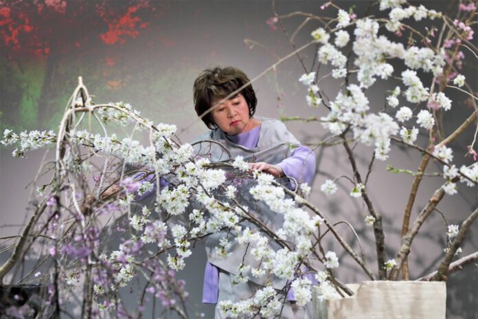 75歳の新たな試み。花の方向性を求めて50年以上の園尾眞知子と一緒にフラワーアーキテクトの世界を体感するイベント 「Con Flor」を10月21日開催のメイン画像