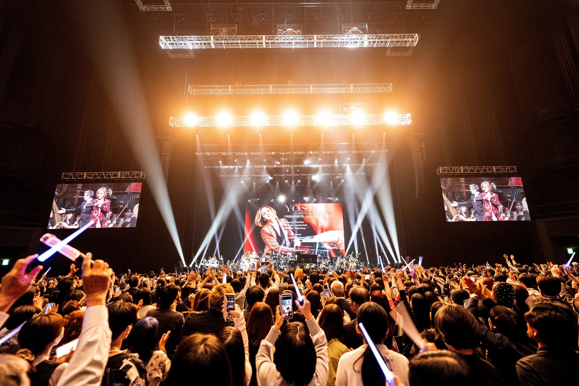 YOSHIKI 9年ぶりのクラシカルワールドツアー　日本公演ファイナルは感動の嵐オーケストラ×ドラムの融合で大迫力のパフォーマンス披露のサブ画像7