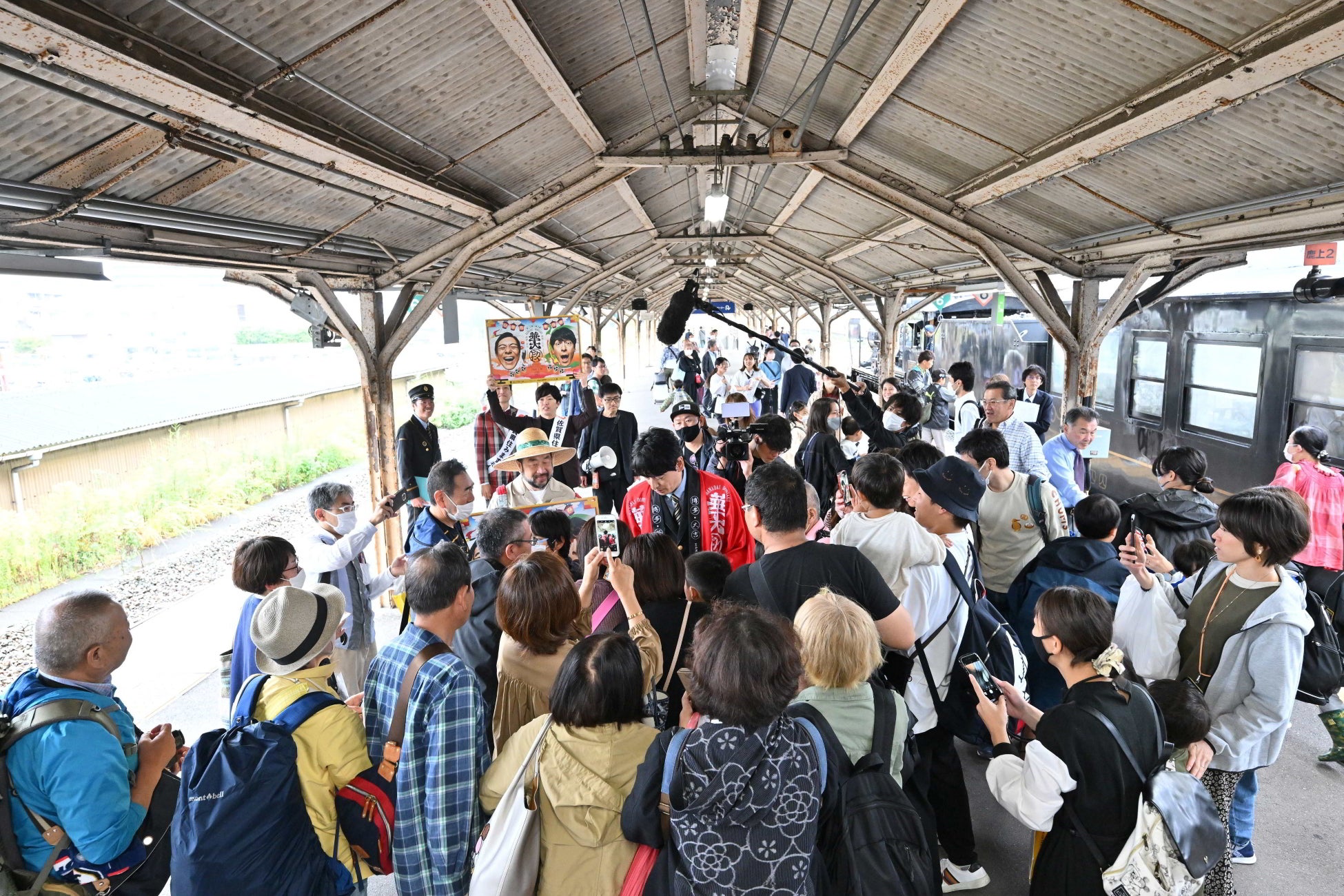 博多華丸・大吉が、JR九州1日駅員体験しながら、たった1日で九州全県で「華大どんたく」をPRしました！のサブ画像10