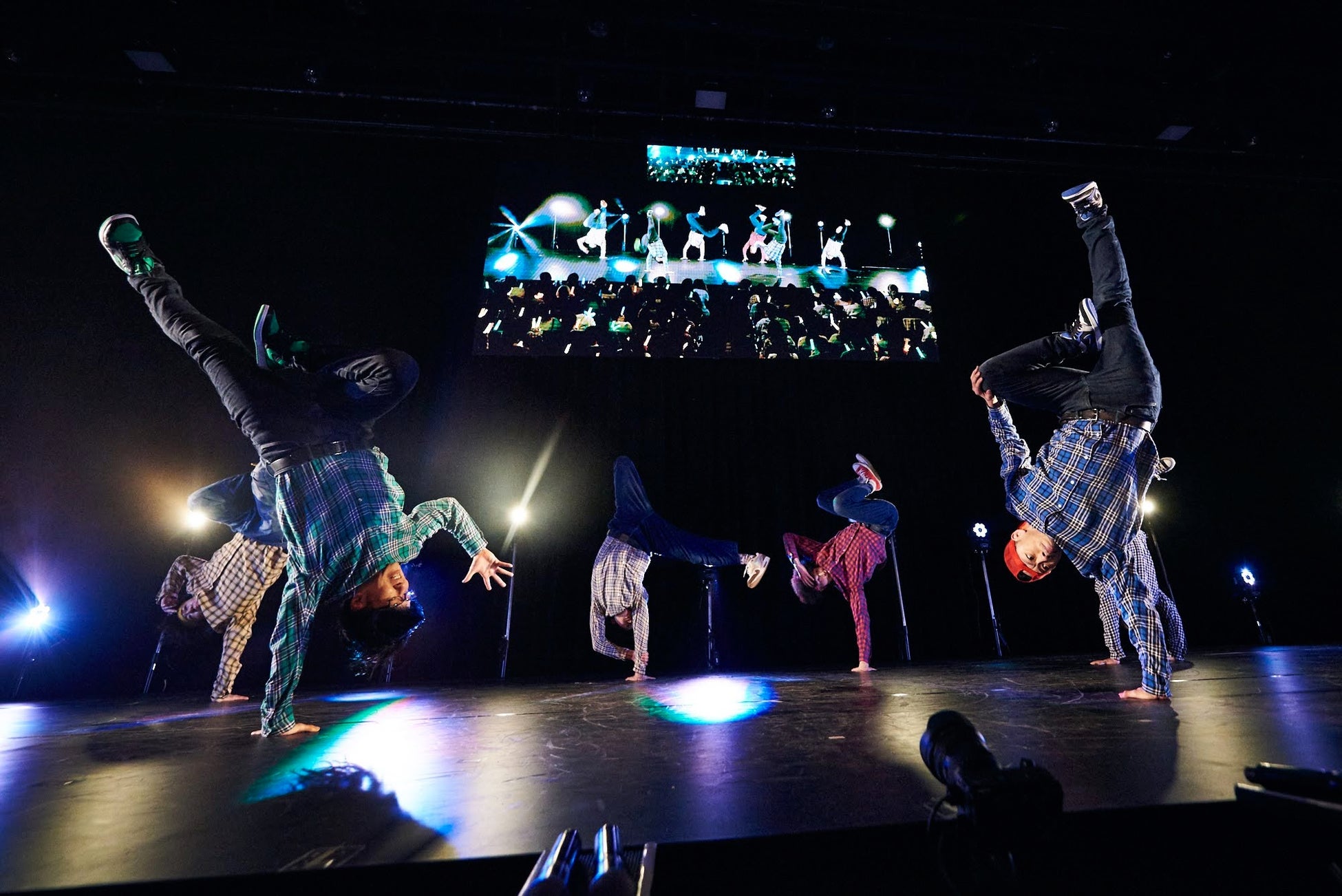 REAL AKIBA BOYZ【速報レポート】15th to 16thライブ大盛況で終幕！成田空港でのコラボ、コンプティーク表紙・特集、オーイシ武道館への出演！2024年ワンマンライブツアー情報を公開のサブ画像10_写真AYATO.