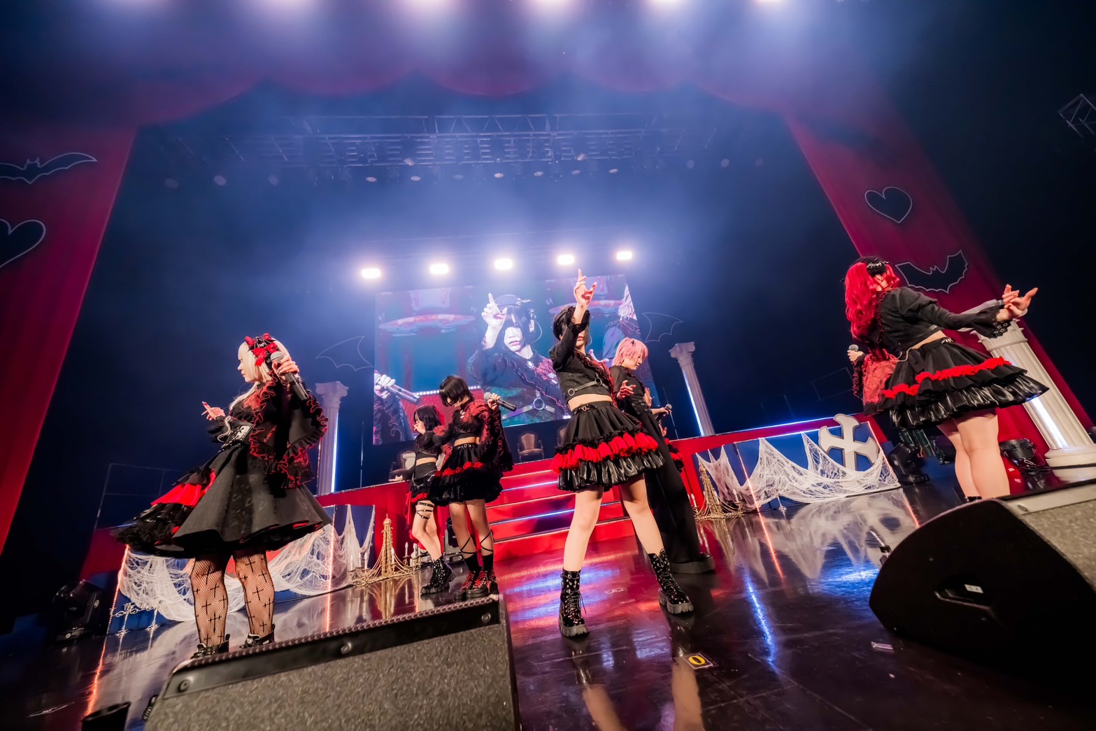 7人組アイドルグループAVAMの1周年記念“AVAM 1st Anniversary ONEMAN LIVE『R-Majesty』”KT Zepp Yokohamaにて開催されたライブの様子をレポートのサブ画像4
