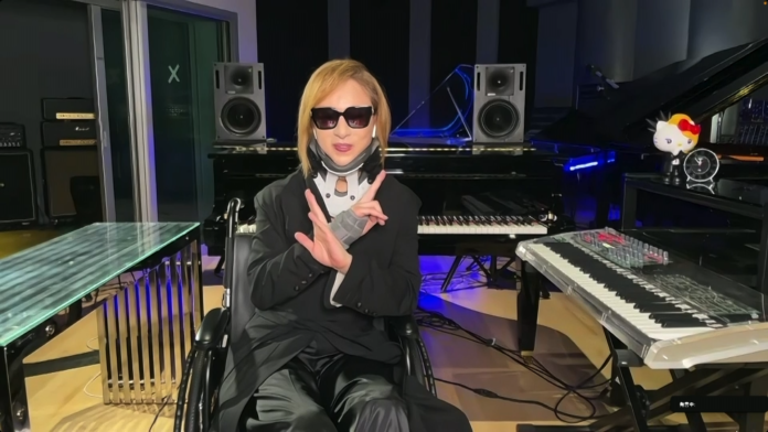 YOSHIKI、三度目の頚椎手術後 初の生放送に車椅子で登場　YOSHIKI CHANNEL完走後 ファンミーティングで体調急変、途中退場のメイン画像