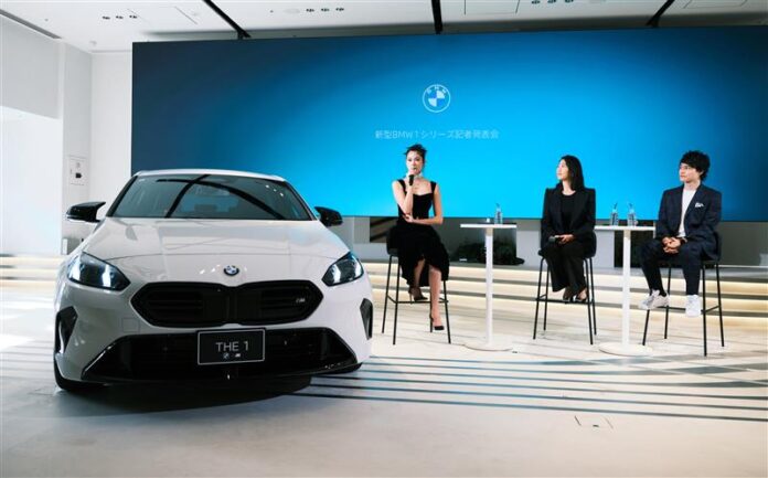 モデル 森星さんを招いた特別イベント『新型BMW 1シリーズ 記者発表会』を開催のメイン画像