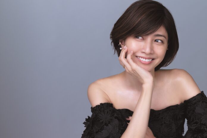 内田有紀 「美的GRANDベストビューティウーマン」に決定!!　そのナチュラルな美は笑顔からのメイン画像