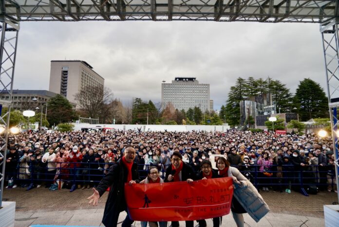 チーム安部礼司の仙台出張にリスナー大集合！『NISSAN あ、安部礼司』仙台市勾当台公園市民広場で公開収録した生ラジオドラマの模様をSpotifyで配信！のメイン画像