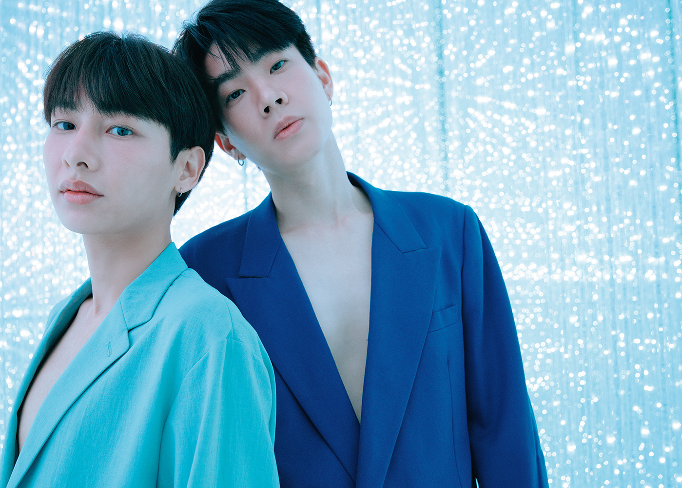 「Theory of Love」など数々の人気タイドラマで共演のOff＆Gunが日本初の写真集を発売！ 東京の代表的スポットを巡る“世界で一番かわいい関係”の2人を収録のサブ画像2_『Off＆Gun写真集「evergreen」Cutie ver.／Baby ver.』（東京ニュース通信社刊）