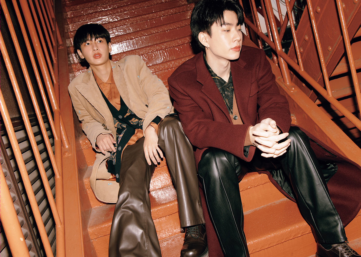 「Theory of Love」など数々の人気タイドラマで共演のOff＆Gunが日本初の写真集を発売！ 東京の代表的スポットを巡る“世界で一番かわいい関係”の2人を収録のサブ画像3_『Off＆Gun写真集「evergreen」Cutie ver.／Baby ver.』（東京ニュース通信社刊）