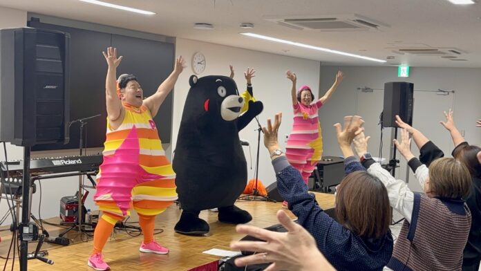 保育アーティストのケロポンズが熊本の幼稚園・保育園・こども園の先生方を対象とした無料講習会を開催！熊本県「こどもまんなか応援サポーター」くまモンもゲストで参加。のメイン画像