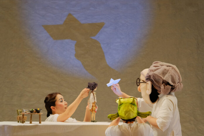 日本の影絵劇団と韓国の人形劇団の情緒あふれるコラボレーション作品『るる島の秘密』上演のメイン画像