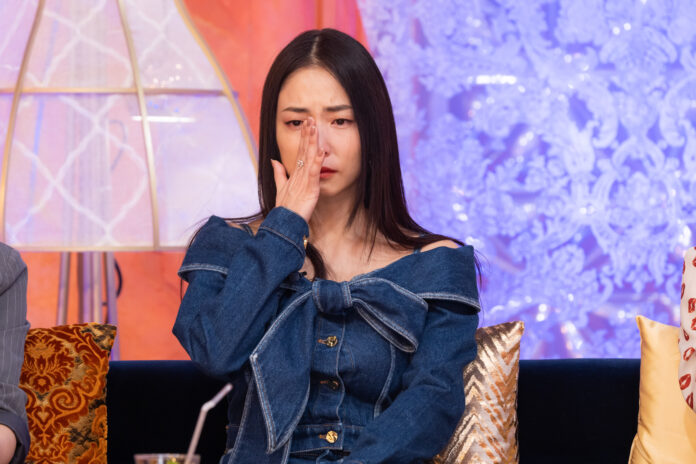 芸人・ゆってぃと妻・石川あんなの出産に完全密着！2度の流産と不妊治療、苦難を乗り越え授かった我が子を抱く母の姿にスタジオが涙『ダマってられない女たち』第7話を無料見逃し配信中のメイン画像