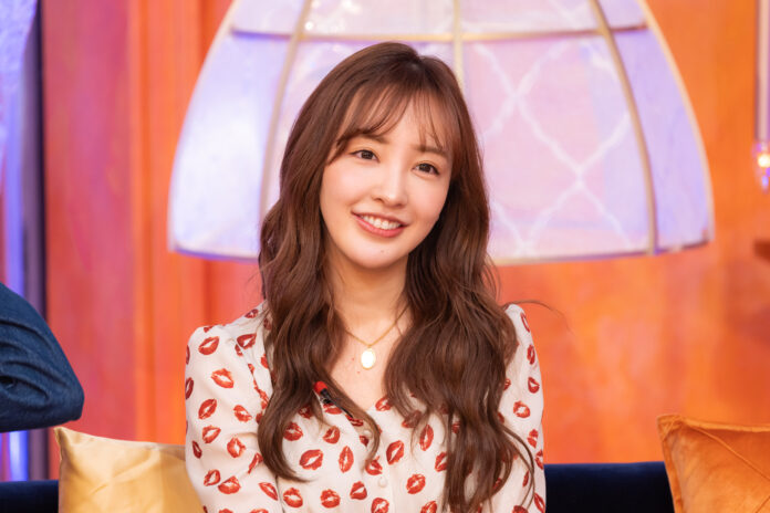 「ABEMA」、2月14日（金）よる10時より放送する『ダマってられない女たち』第9話に先駆けて、横山由依・板野友美らゲストのスタジオの様子を公開！のメイン画像