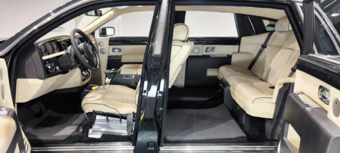 【輸入車買取速報】志村けんさんのロールス・ロイスを買い取りました！！のメイン画像