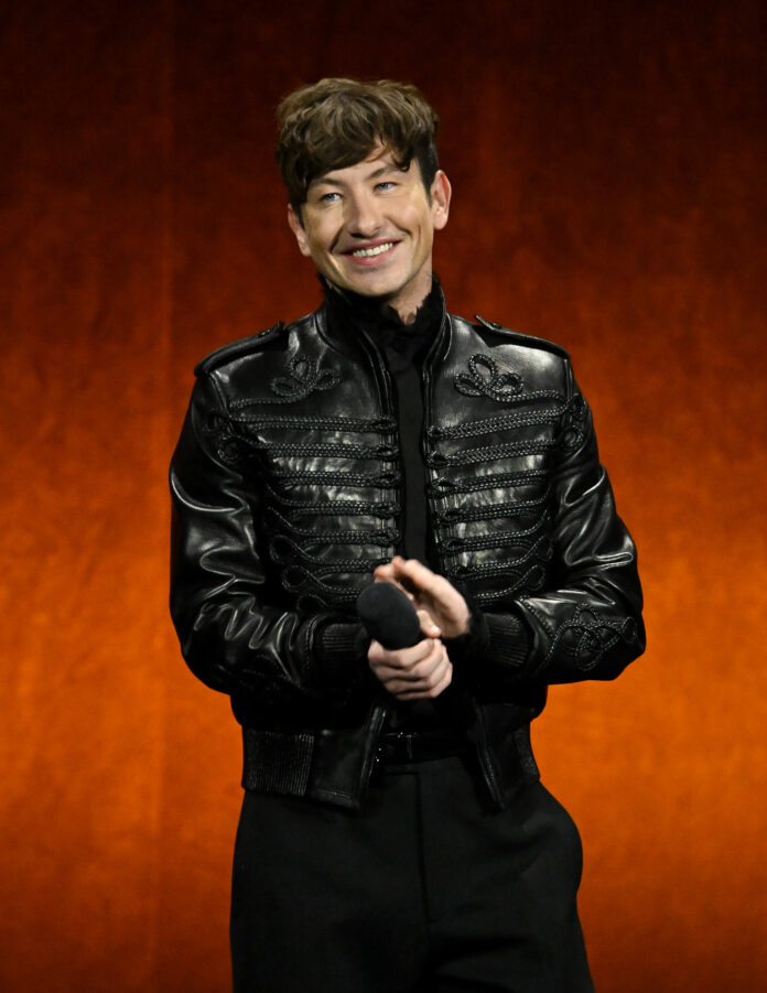 【McQueen】バリー・コーガンがマックイーンを着用のメイン画像